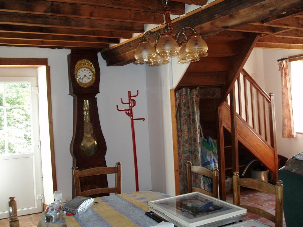 Les Poteries Villa Fresville Szoba fotó
